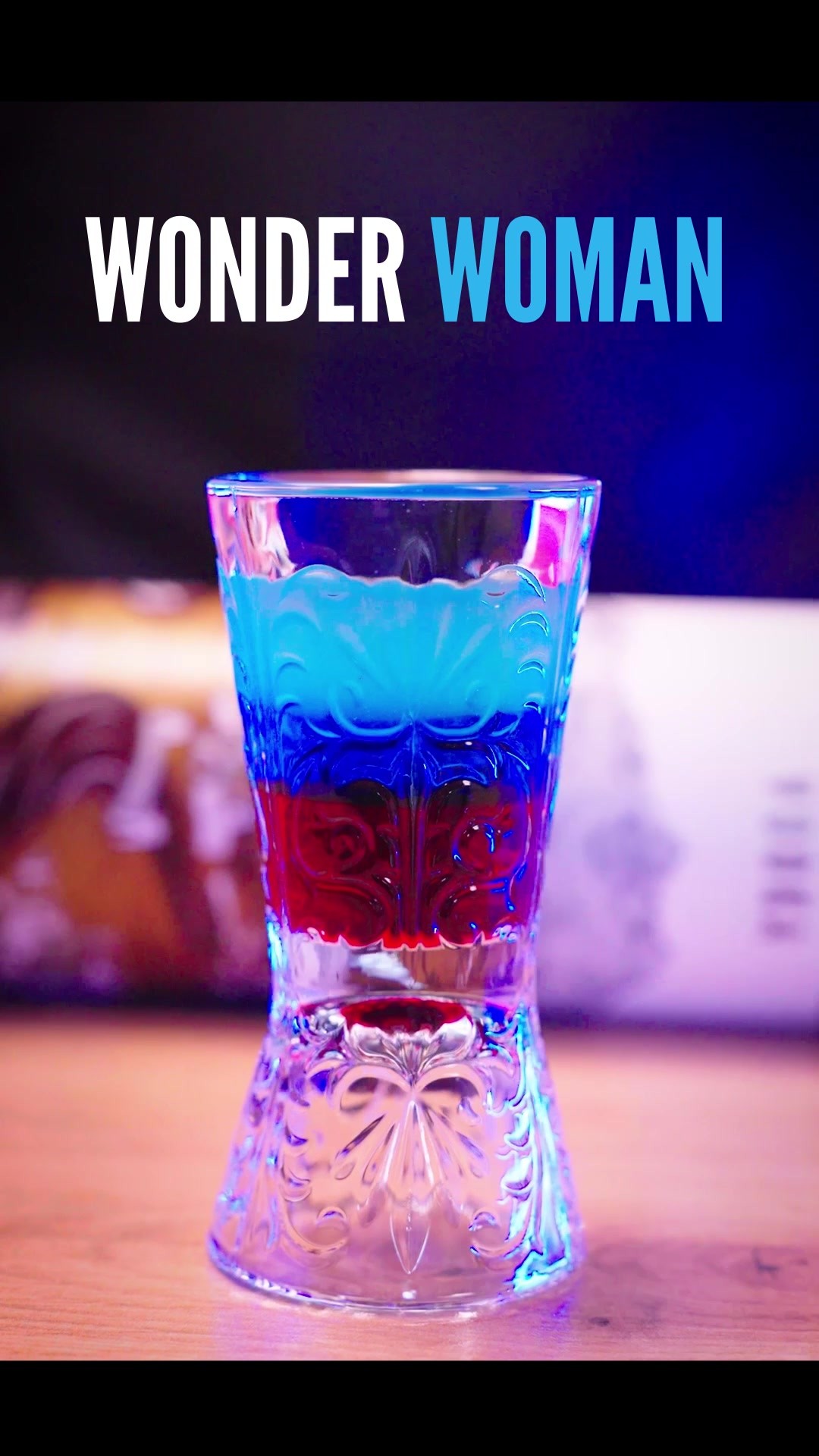 S týmto lahodným Wonder Woman shot-om, ktorý je plný farieb váš vnútorný superhrdina ožije. 🤩🦸‍♀️🦸‍♂️

#czskvodka #czechoslovakiavodka #tipnadrink #czskvodkatip #superhrdina #wonderwoman