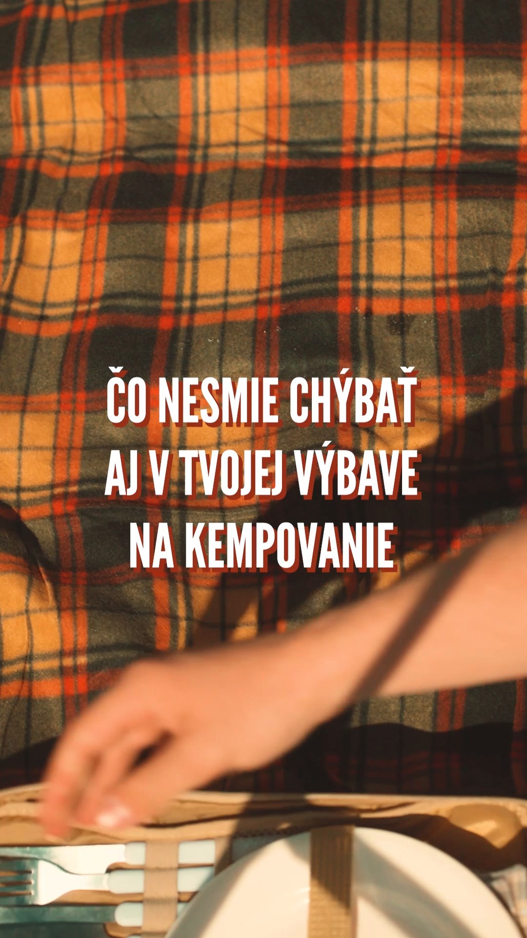 Čo je tvoj starter pack na kempovanie? 🤔 My v tom máme jasno! Starter pack sme si namiešali s Czechoslovakia vodkou. 🍹😋

#czskvodka #czechoslovakiavodka #tipnadrink #czskvodkatip